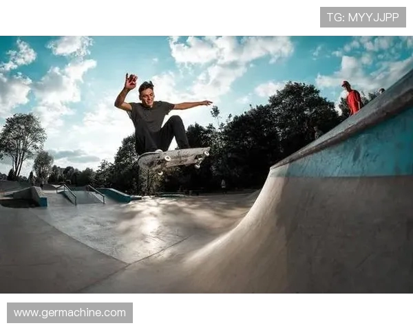 广州极限运动队与南京极限运动队赛后技术分析与表现对比