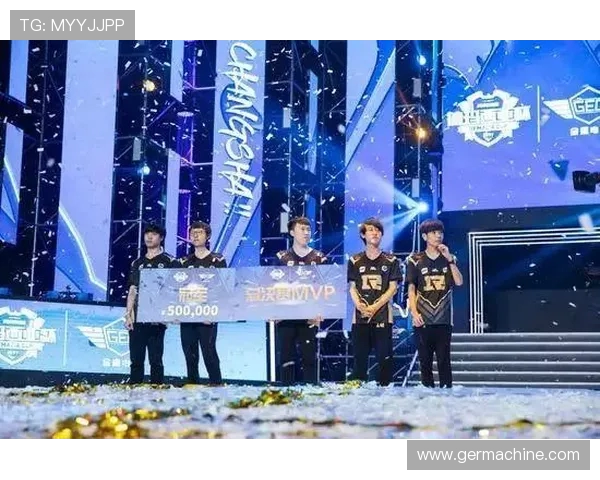 聚焦CSGORNG战队团队协作的重要性与实战策略分析