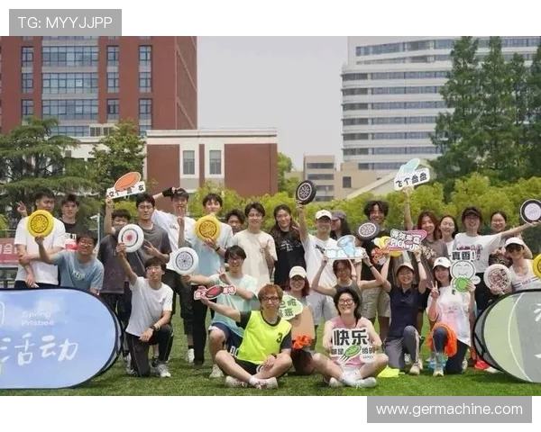 南京飞盘队在极限运动嘉年华中的耐力表现引发热议与赞赏