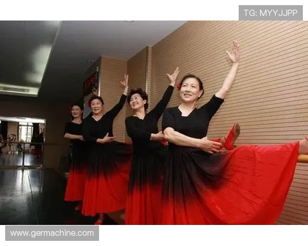 杨磊独家揭秘街舞技巧与心得分享助你舞出自我风采